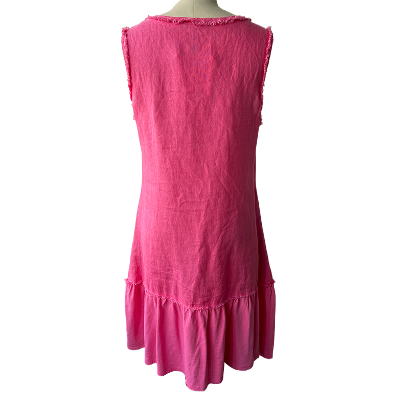 Body: 100%linen lining: 100%cotton slub jersery, with fringes at neckline, armhole and bottom seams